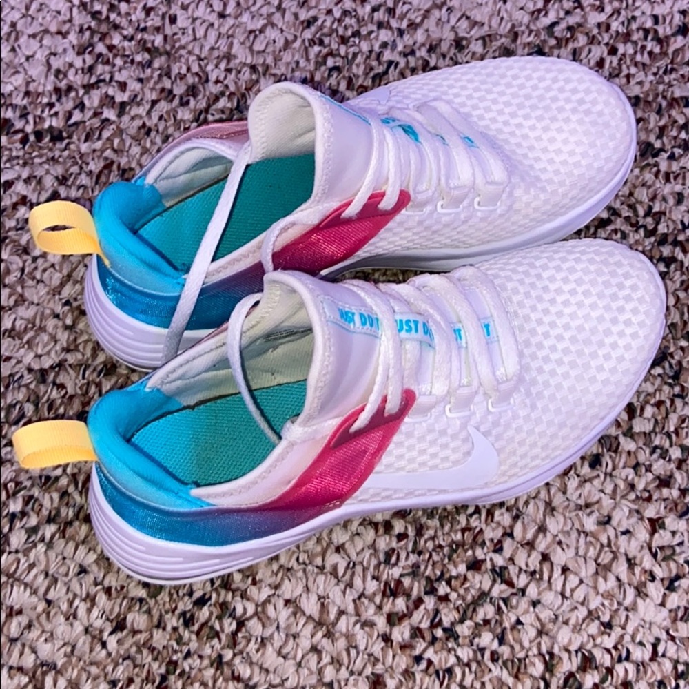 Nike air sneakers